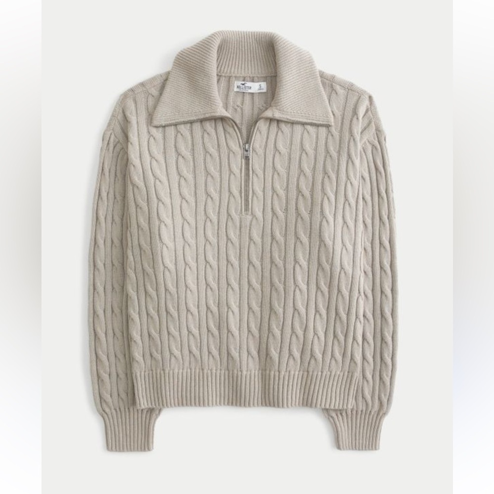 Hollister Oversized Cable Knit Zip-Up Sweater